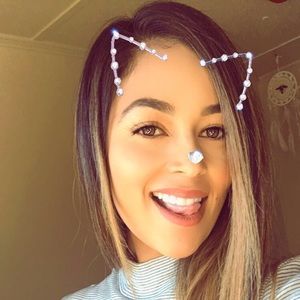 Meet your Posher, Daniela